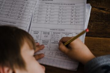 Bästa Tips för att Hjälpa Ditt Barn med Matematik i Grundskolan